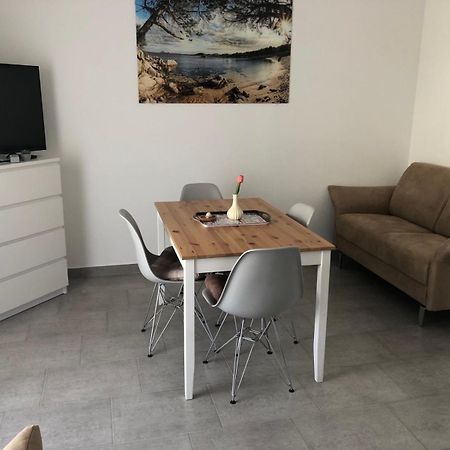 Apartmani Gavran Pirovac Εξωτερικό φωτογραφία