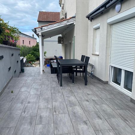 Apartmani Gavran Pirovac Εξωτερικό φωτογραφία