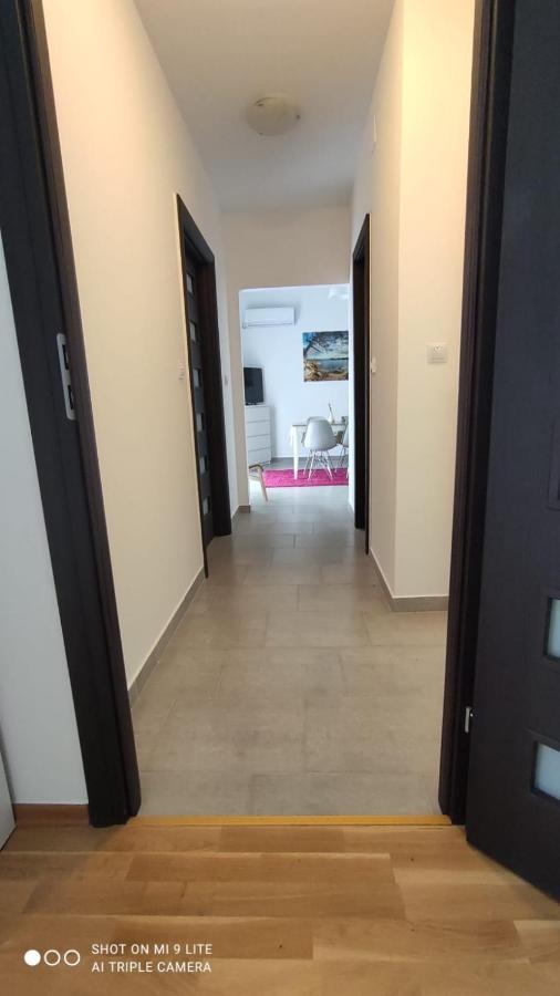 Apartmani Gavran Pirovac Εξωτερικό φωτογραφία