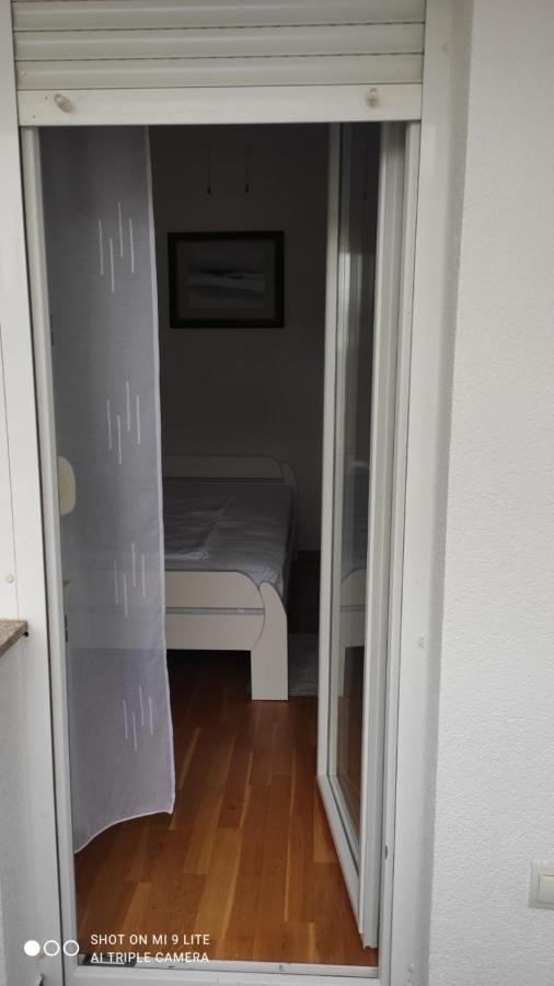 Apartmani Gavran Pirovac Εξωτερικό φωτογραφία