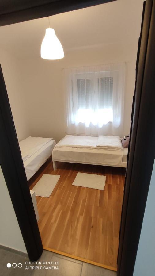Apartmani Gavran Pirovac Εξωτερικό φωτογραφία