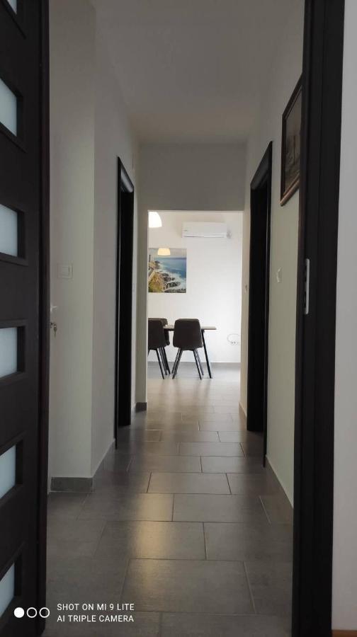 Apartmani Gavran Pirovac Εξωτερικό φωτογραφία