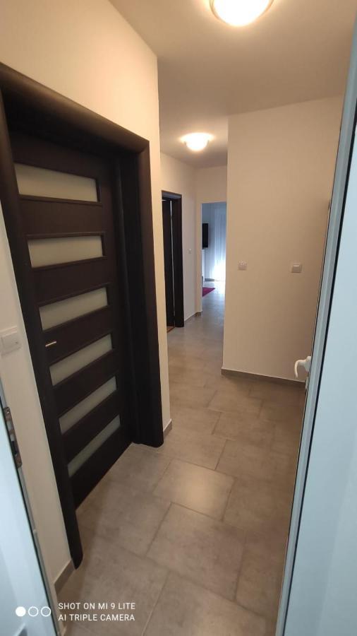Apartmani Gavran Pirovac Εξωτερικό φωτογραφία