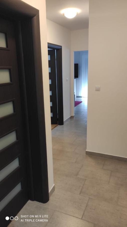 Apartmani Gavran Pirovac Εξωτερικό φωτογραφία